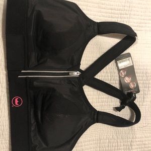She fit sports bra Luxe2. 1st generation